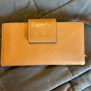 Fossil wallet